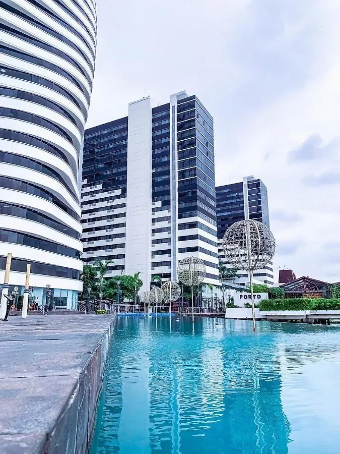 Appartamento Penthouse De 2 Habitaciones Con Vista Al Rio Y Parking Guayaquil